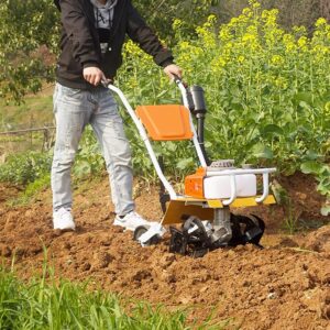 Petrol Tiller Rotavator Cultivator, 2.2kw Power Tillers, 2 Stroke Petrol Engine Hoe, Cordless Lawn Scarifier w/4 Tiller Blades, Ideal Garden Tiller Rotavator for Soil Loosenin